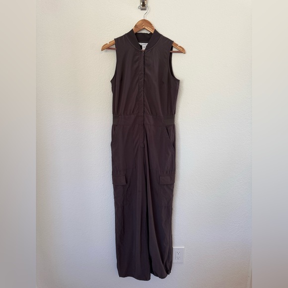 Athleta Brooklyn Utility Jumpsuit Romper Brown, Size 6 - Picture 2 of 8